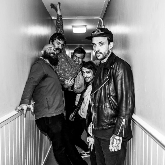IDLES